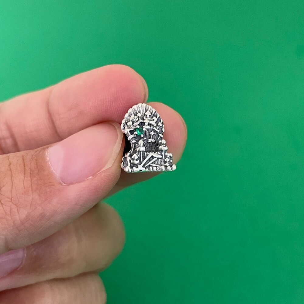 Pandora Game of Thrones The Iron Throne Charm